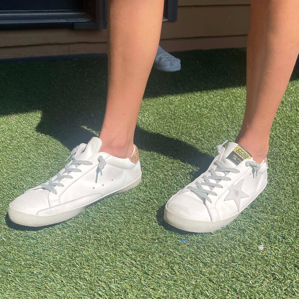 Golden Goose GGDB SSTAR Women's Super-Star with gold sparkle foxing